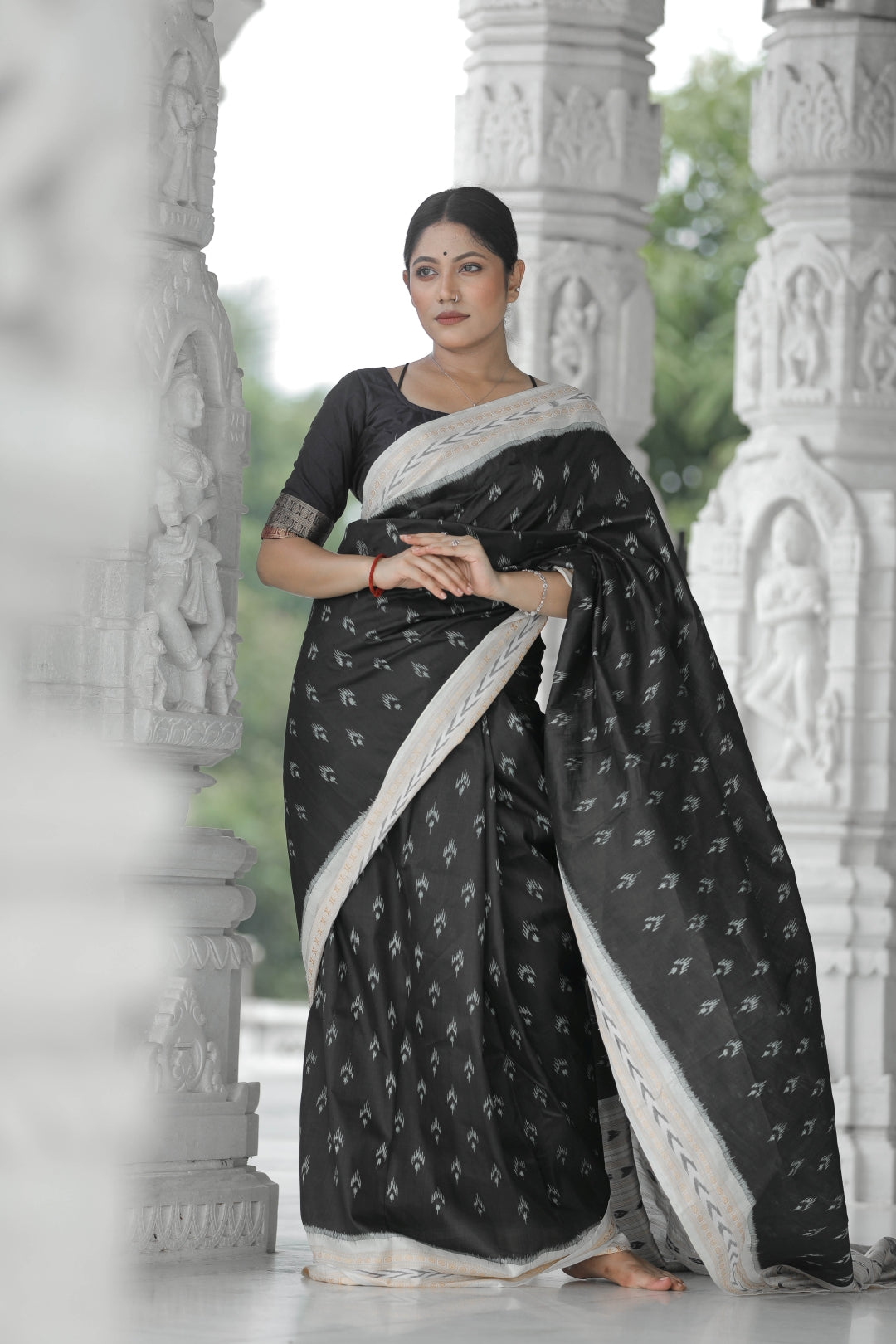 Black Bandha Khandua Saree | Odisha Handloom | Devnika