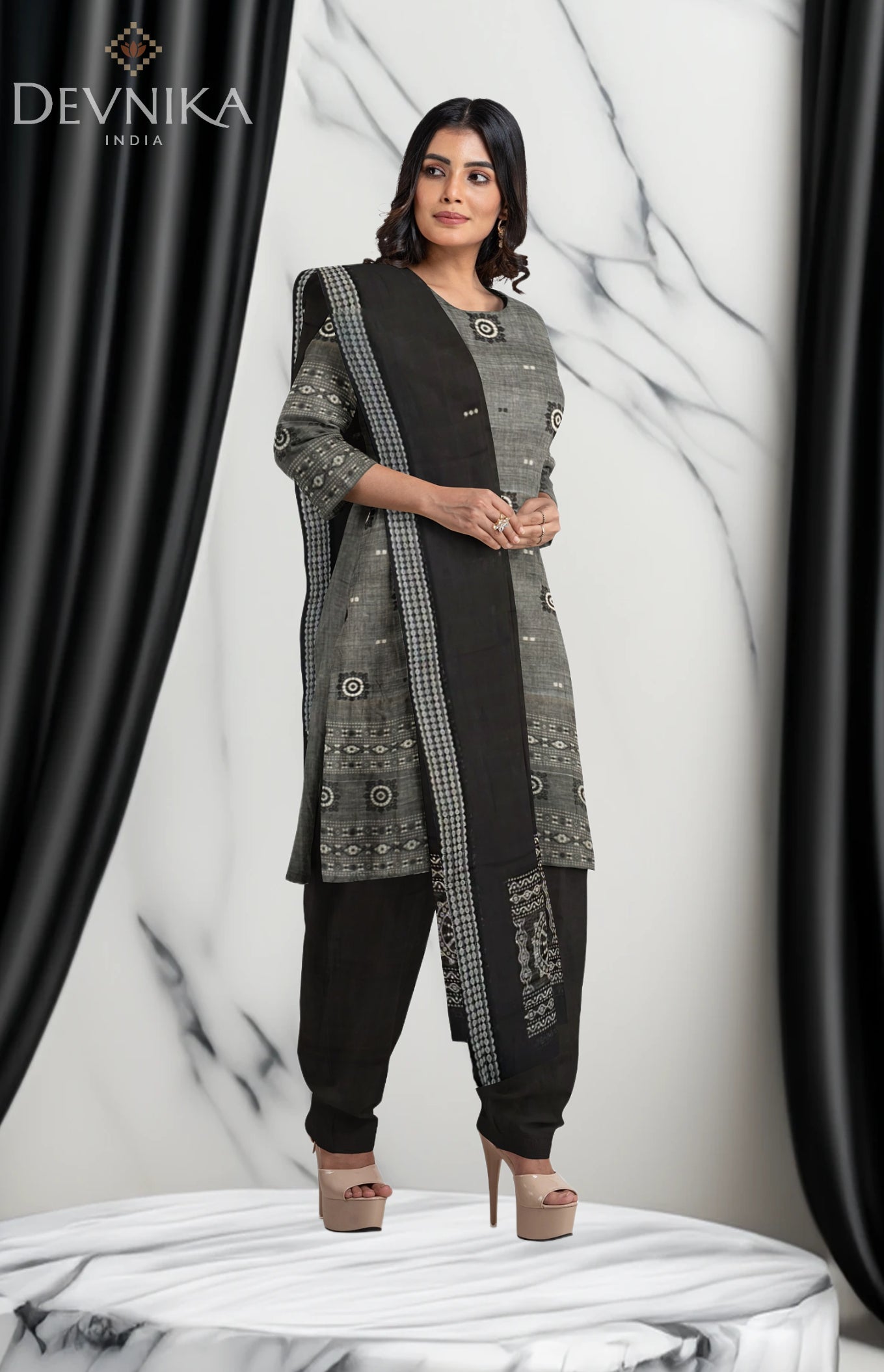 Grey Bomkai Dress Set