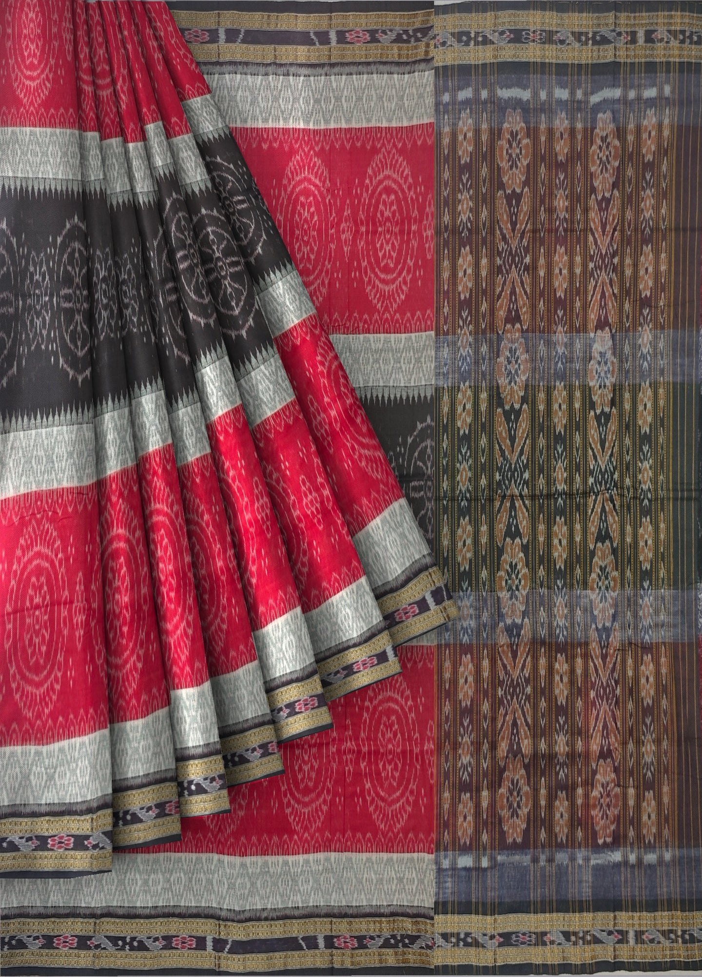 Red And White Mania Bandha Traditional Katiki Saree | Odisha Handloom GI Tagged | Devnika