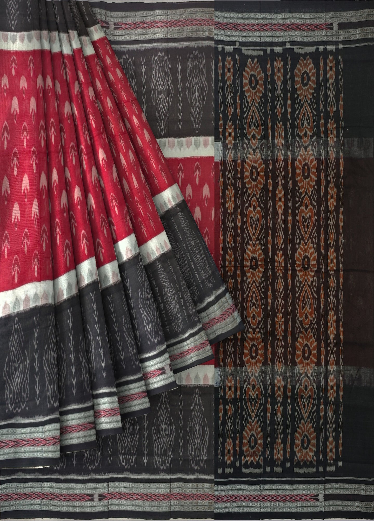 Maroon And White Mania Bandha Traditional Katiki Saree | Odisha Handloom GI Tagged | Devnika