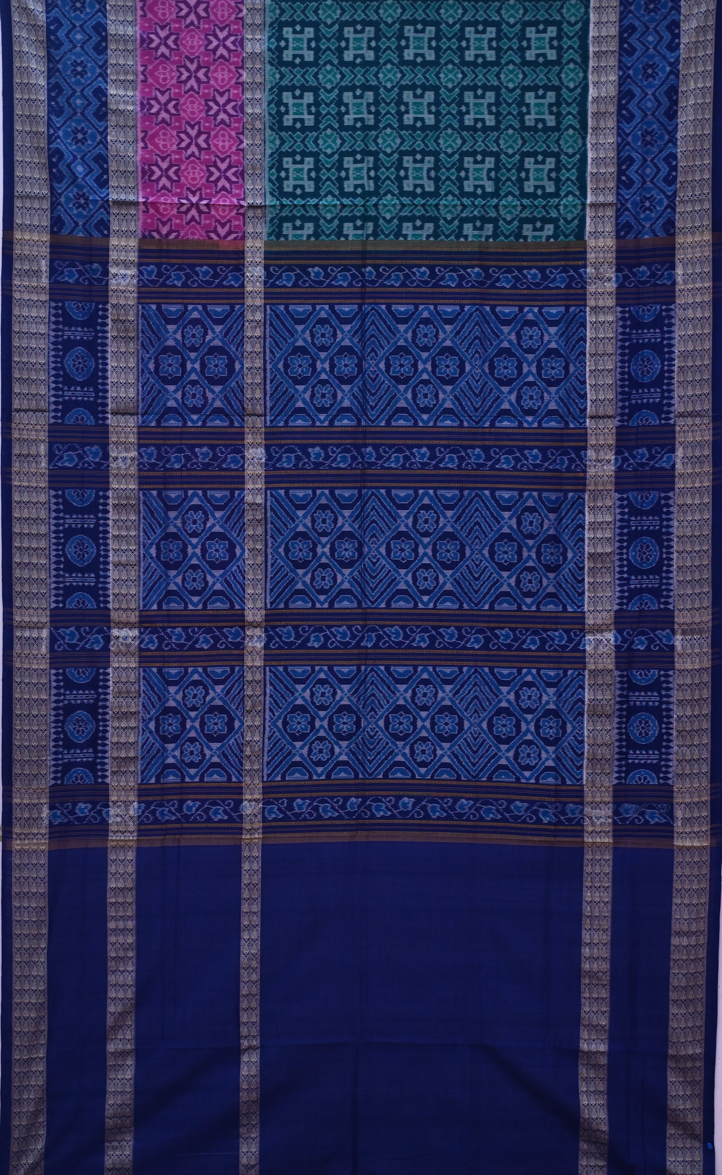 Green Blue Double Border Bandha Saree