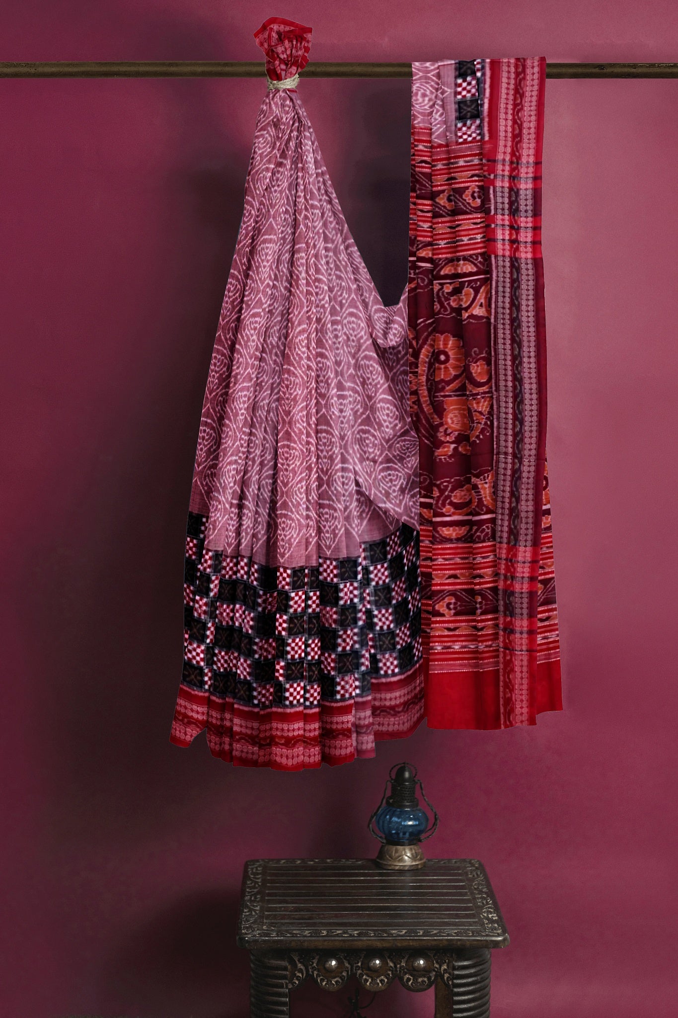 White And Dusty Rose Big Border Bandha Saree