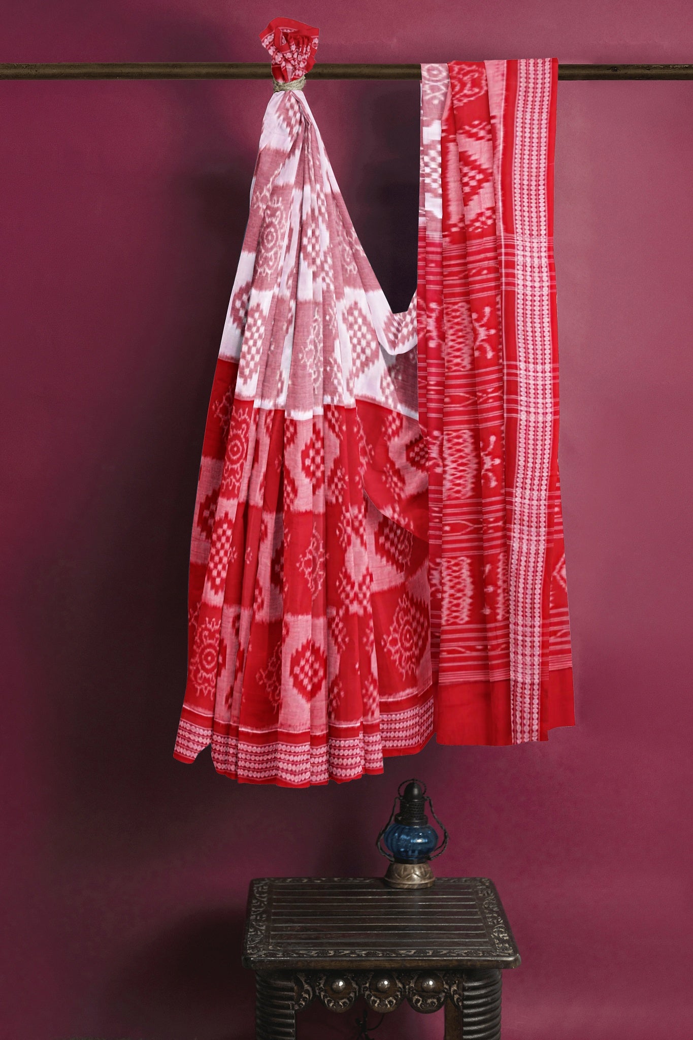 White Red Body Body Bandha Saree(With Out Blouse)