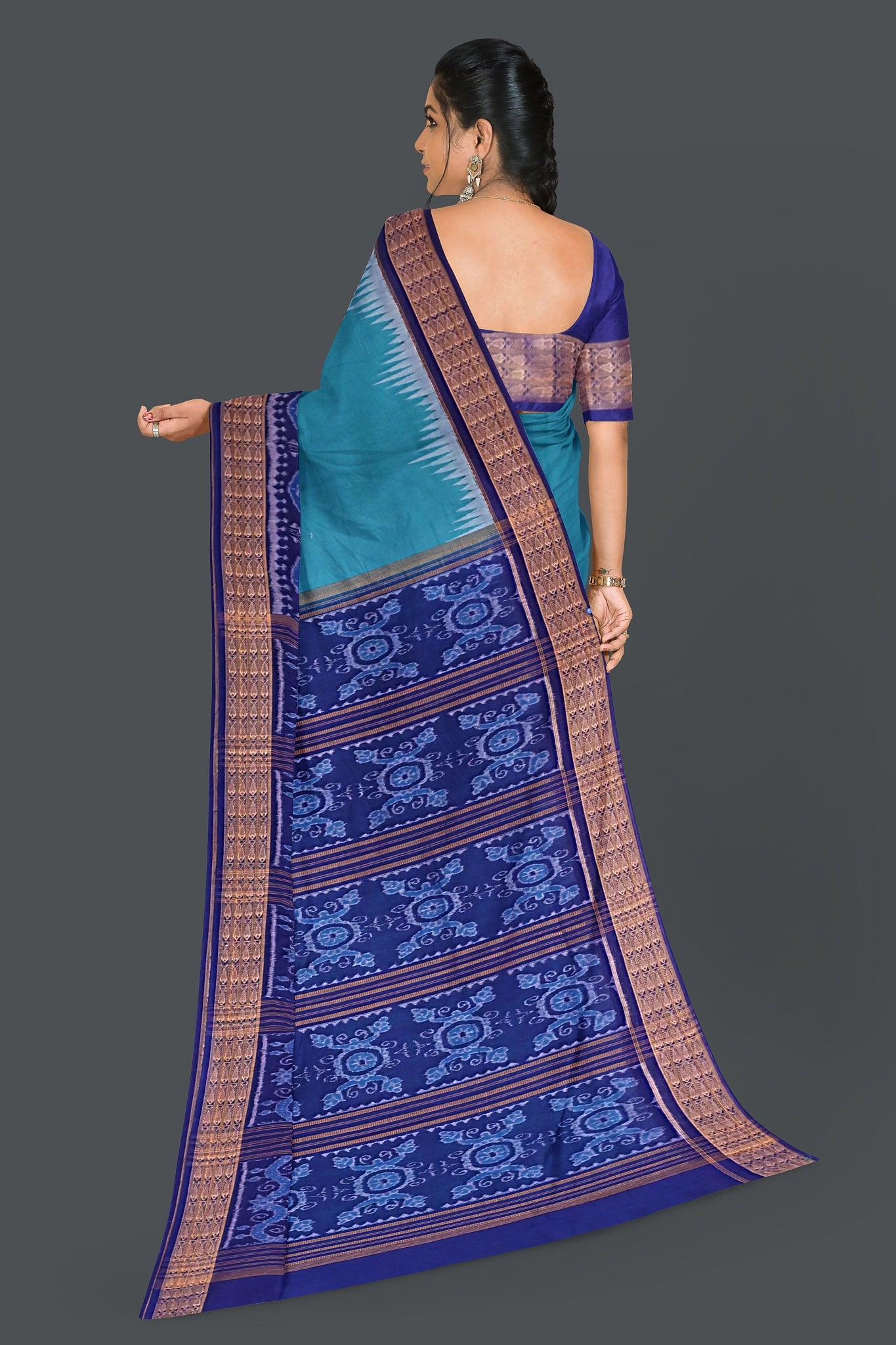 Sea Green Big Border Bandha Saree