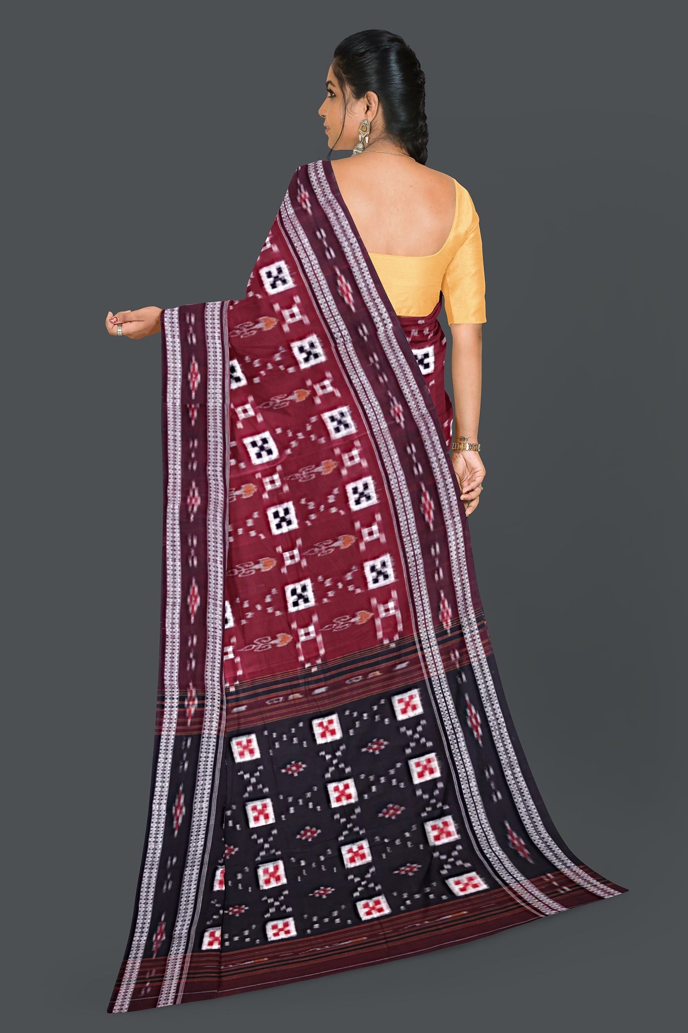 Maroon Body Pasapalli Saree