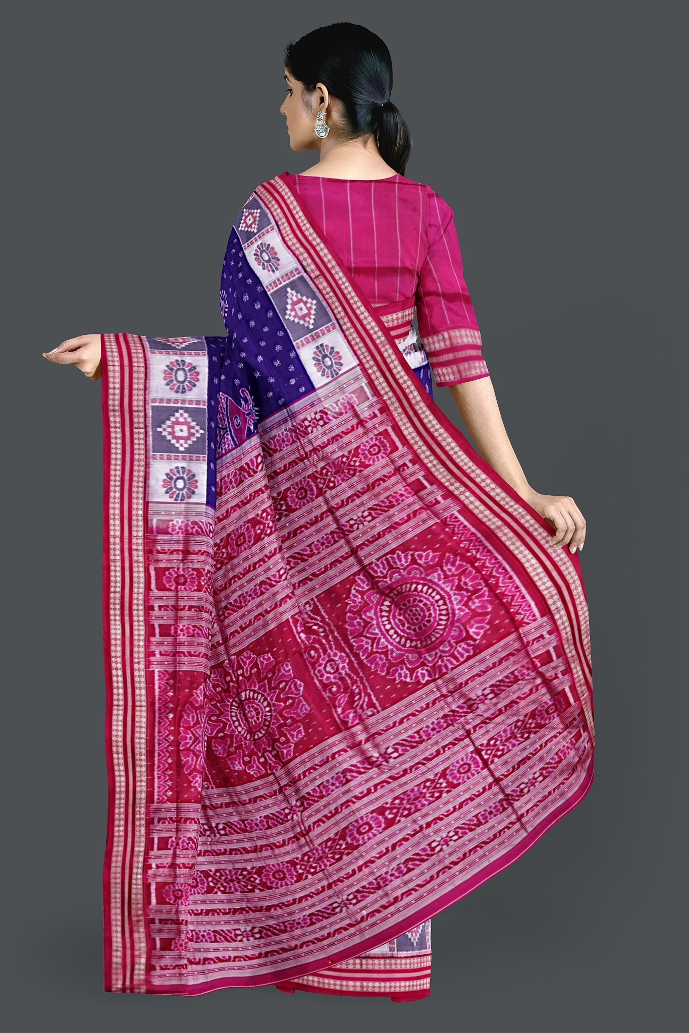 Blue And Violet Fish Bandha Saree