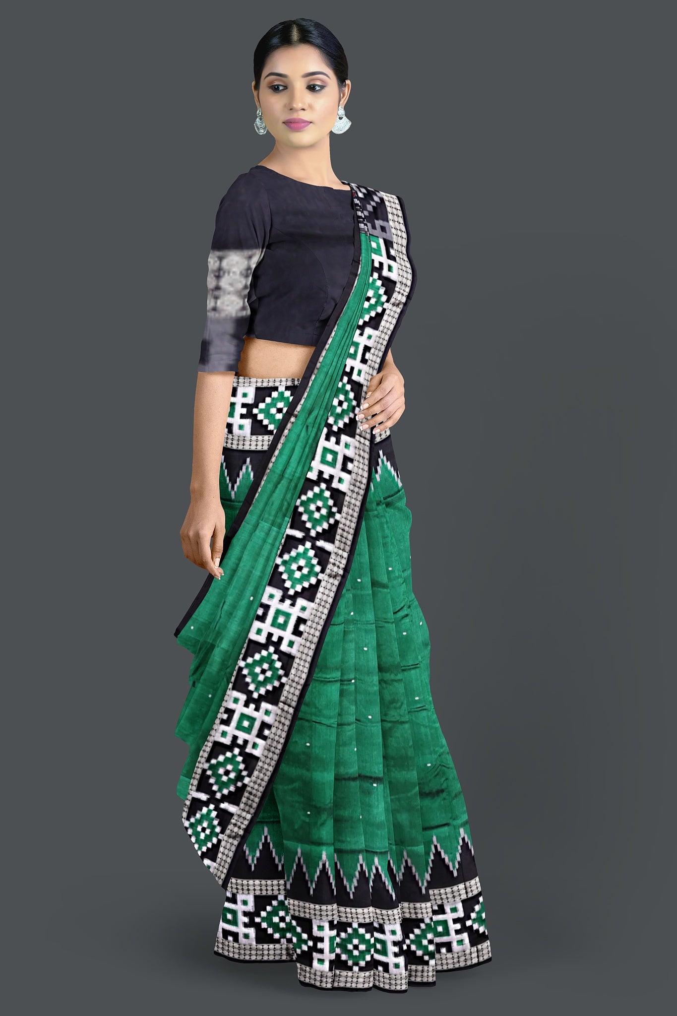 Forest Green Border Pasapalli Buti Bomkai Saree