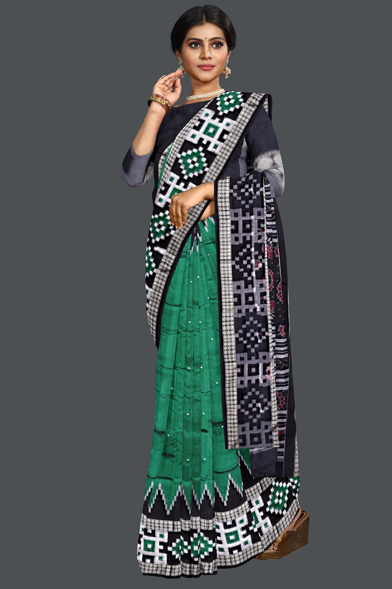 Forest Green Border Pasapalli Buti Bomkai Saree