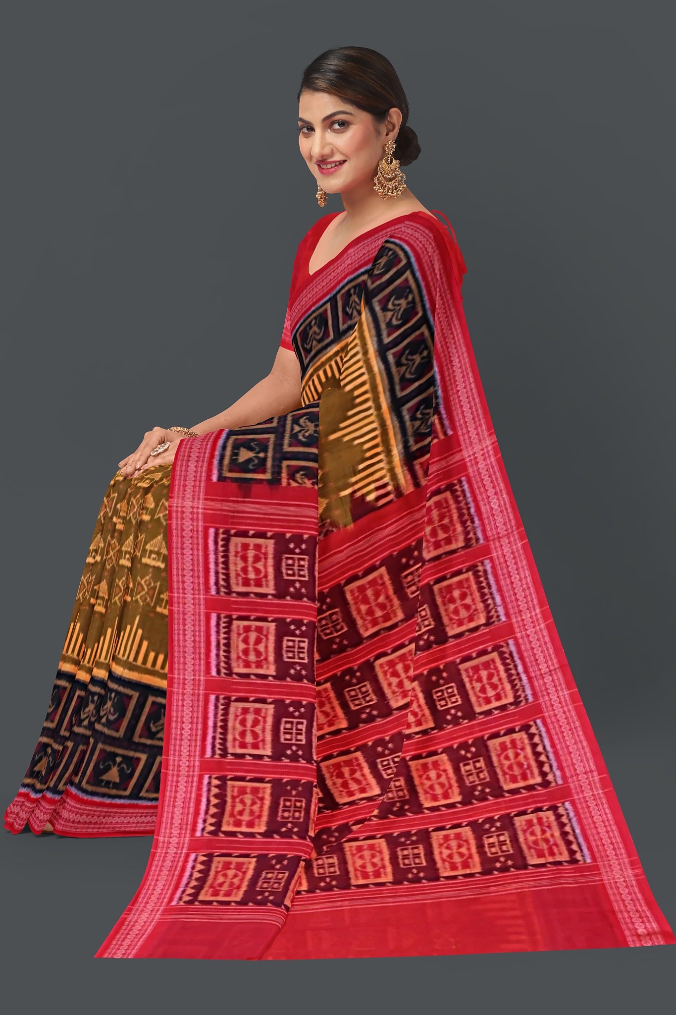Golden Brown Big Border Bandha Saree