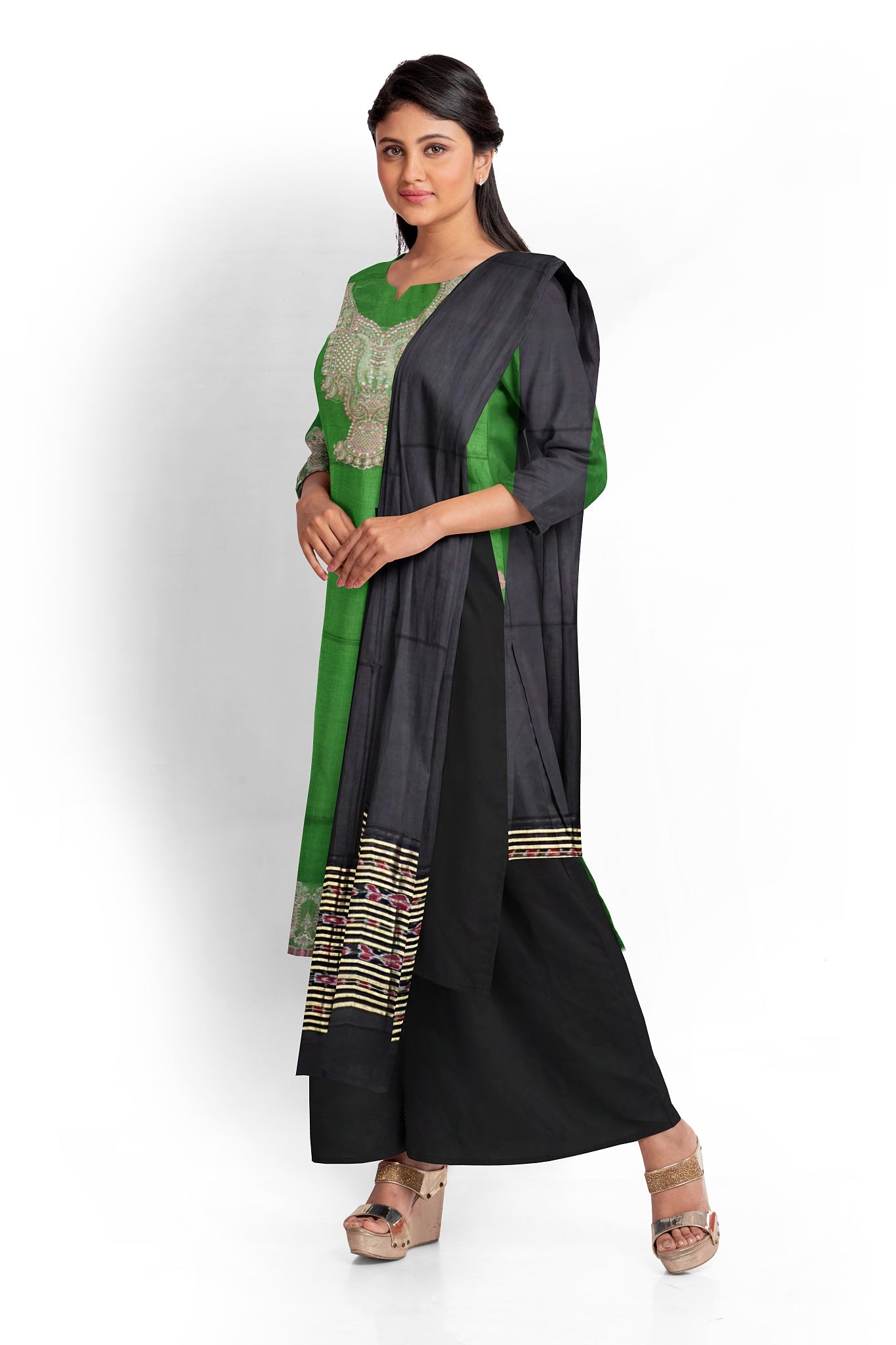 Green Bomkai Dress Set Necklace Design