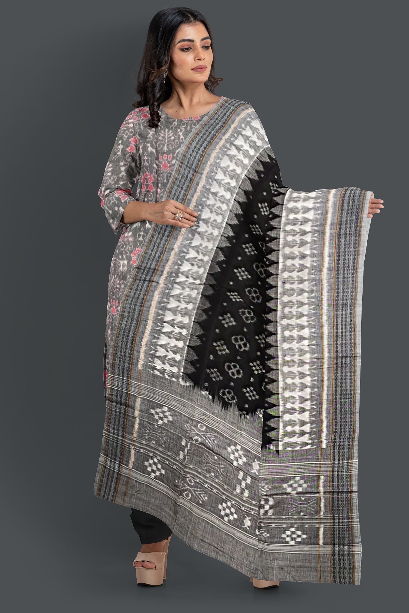 Steel Top With Black Pant & Chunri Body Bandha Dress Set