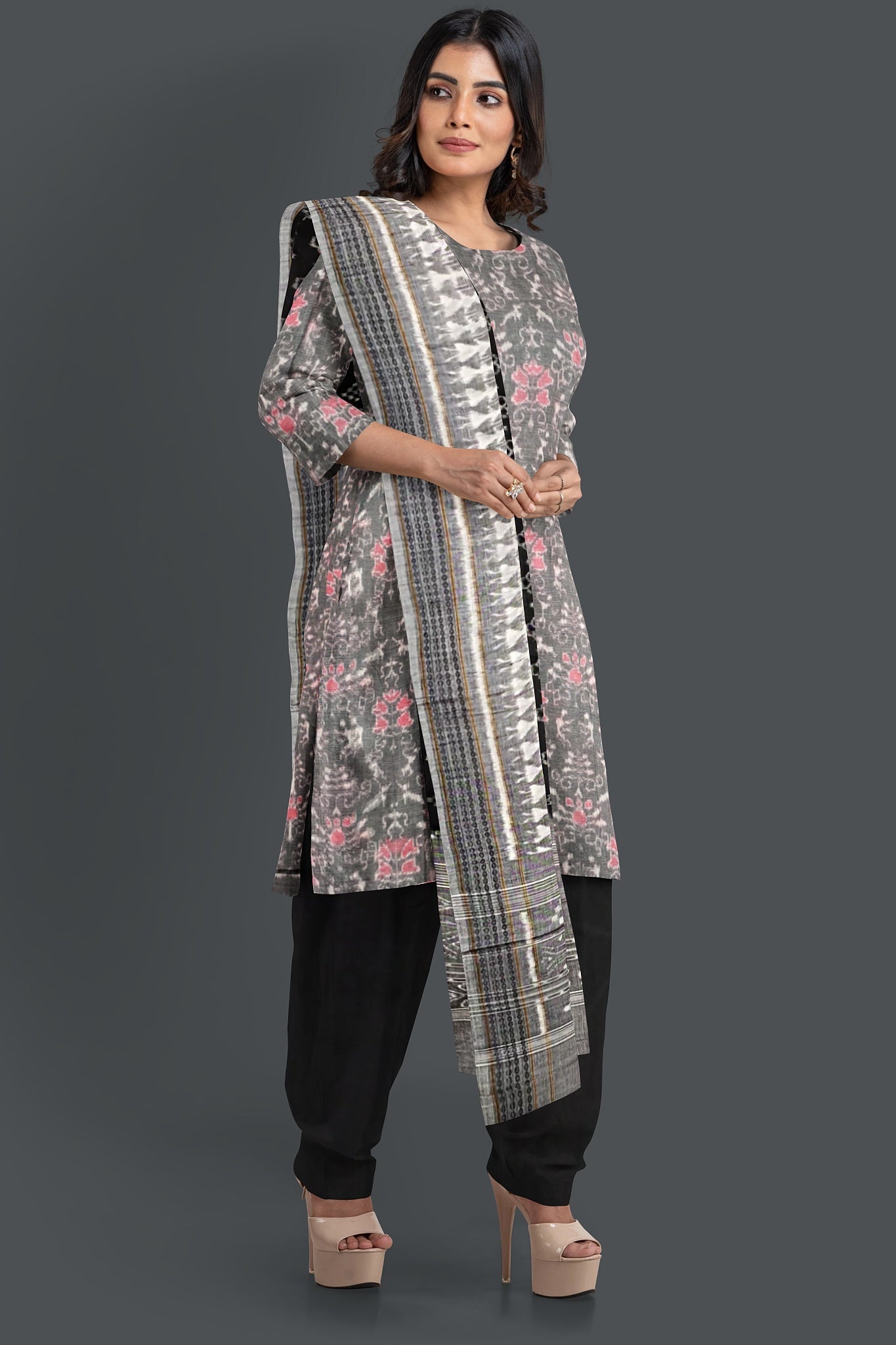 Steel Top With Black Pant & Chunri Body Bandha Dress Set