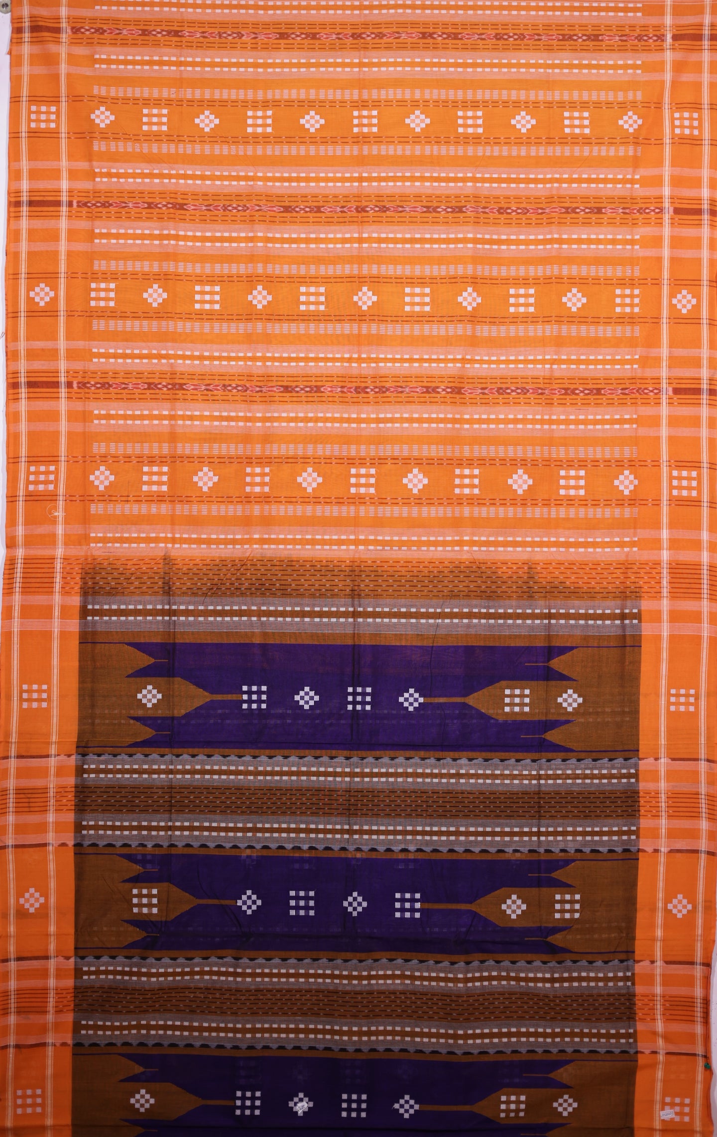 Blue Taj Mahal Border Pata Bapta Saree