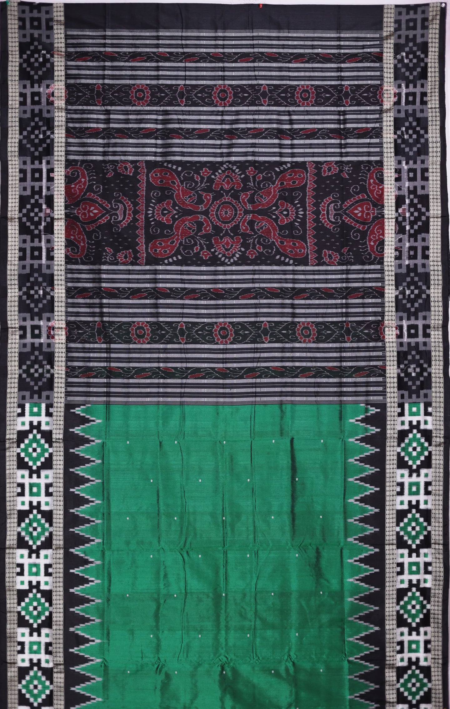 Forest Green Border Pasapalli Buti Bomkai Saree